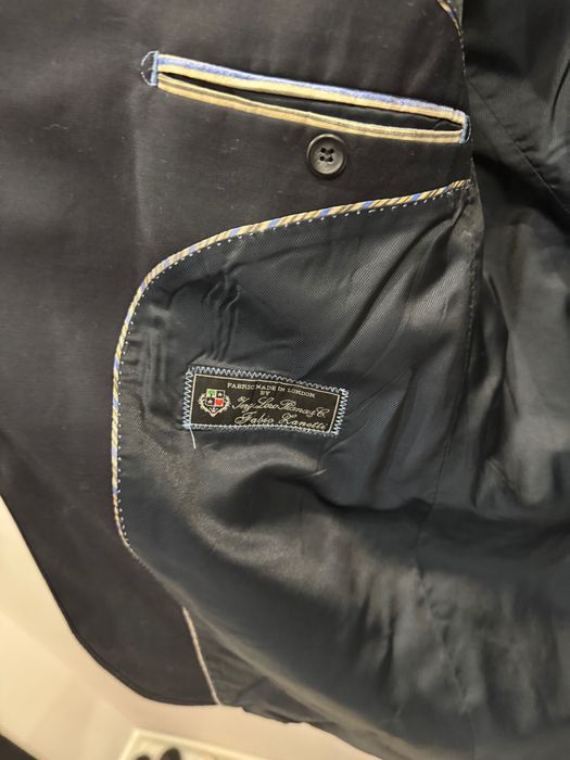 Тъмносин мъжки официален костюм - сако и панталон - италиански