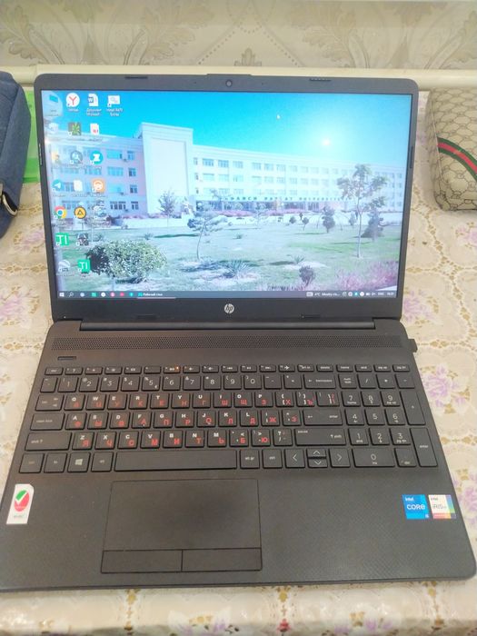 Hp 250 /8G Core i 5-1135G7/8/256/15.6" FHD