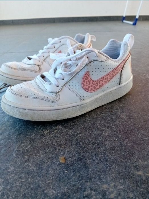 adidasi nike copil fata marime 35 36 stare impecabila
