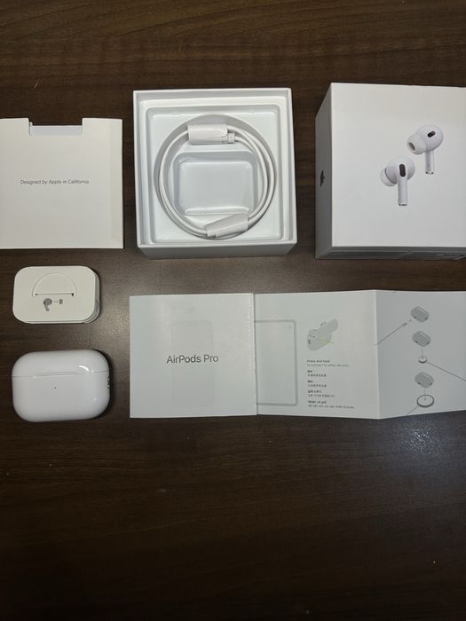 casti airpods pro 2 apple care+ pana in 2027 si anc