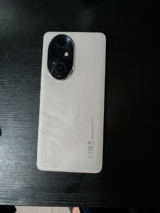Se vinde Honor 200pro