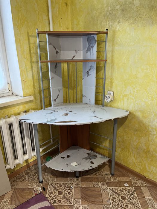 Компьютерный столик