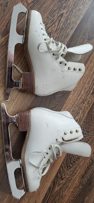 Коньки для фигурного катания