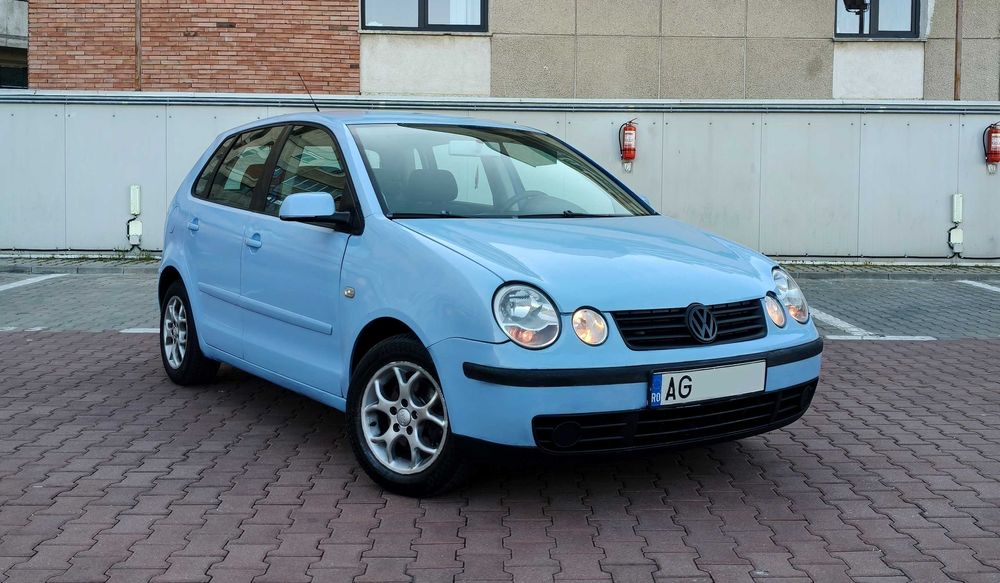 VW Polo 9N / 1.4 TDI / A/C / Carlig / Geamuri electrice / Consum 4% / acte la zi