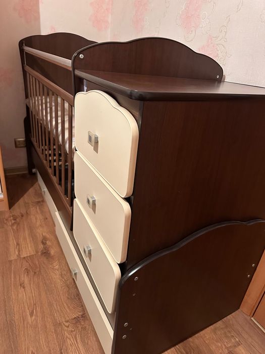 Кровать-трансформер 2 в 1