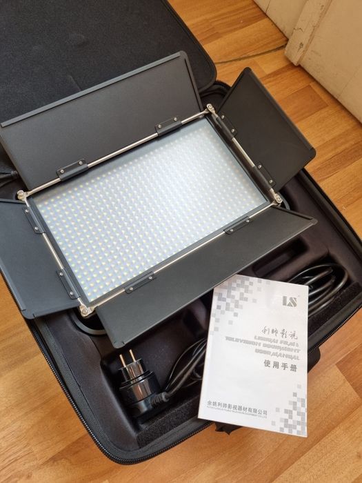 Видео LED осветление Lishuai LED576ASVL - комплект 2 броя