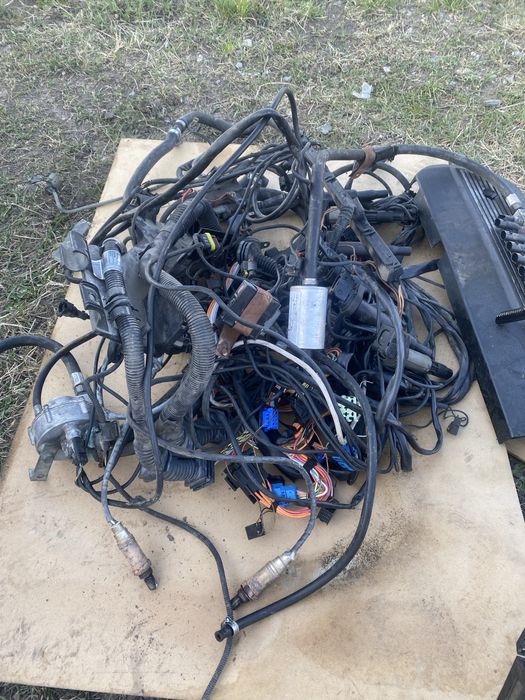 Dezmembrez bmw e60 2.2 i