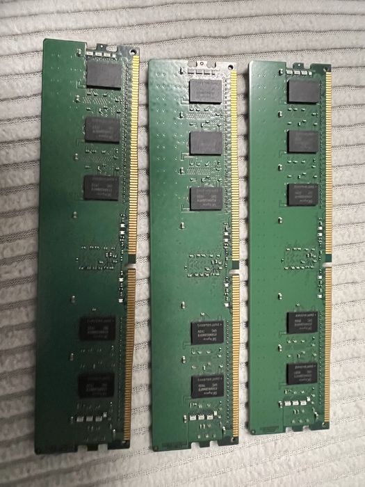 Memorie RAM 12 GB DDR4 2400MHz