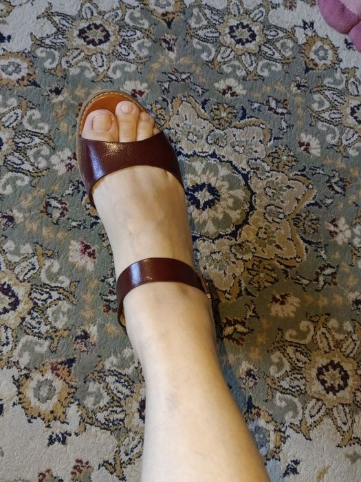 Босоножки женские