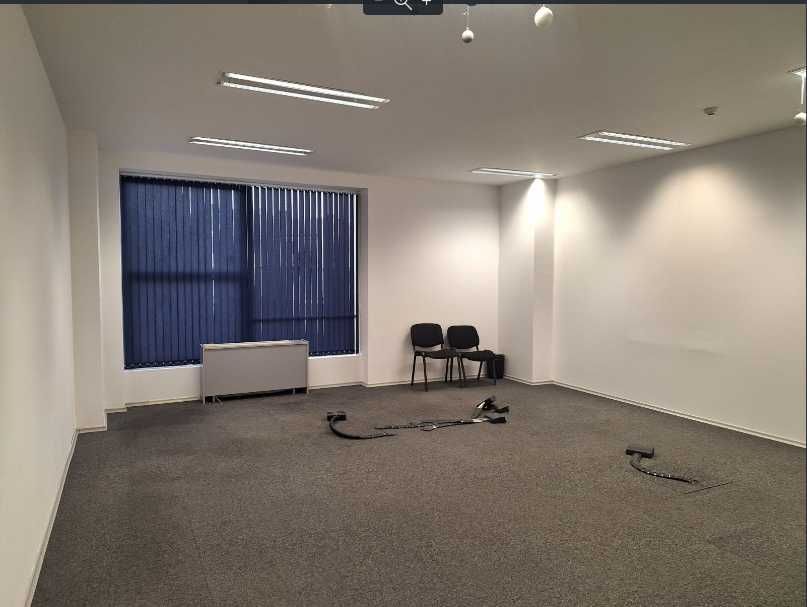 Дава се под наем Офис в Варна, ЖП Гара - 100 кв.м за 800 € - Снимка #2