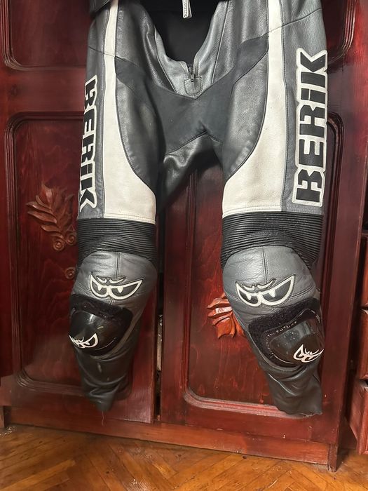 Costum moto BERIK