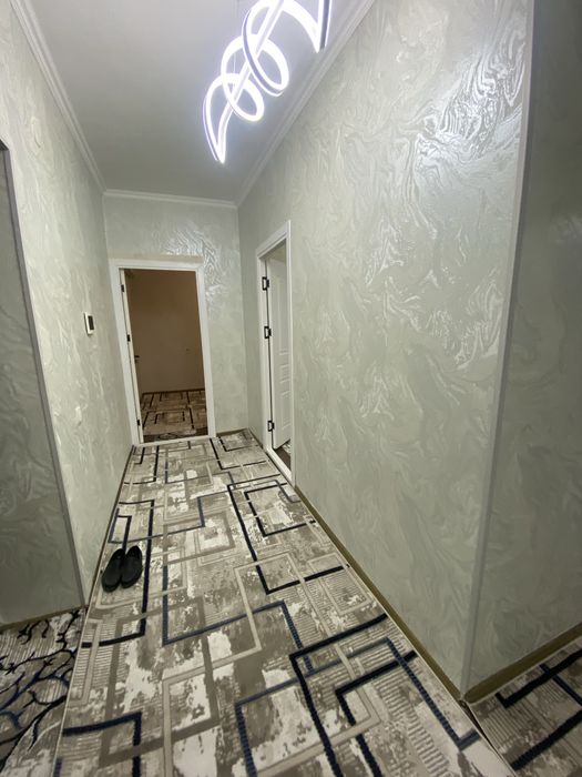Sergeli 5a 2 xona 4 etaj 45 kvadrat metro Sergeli oldida