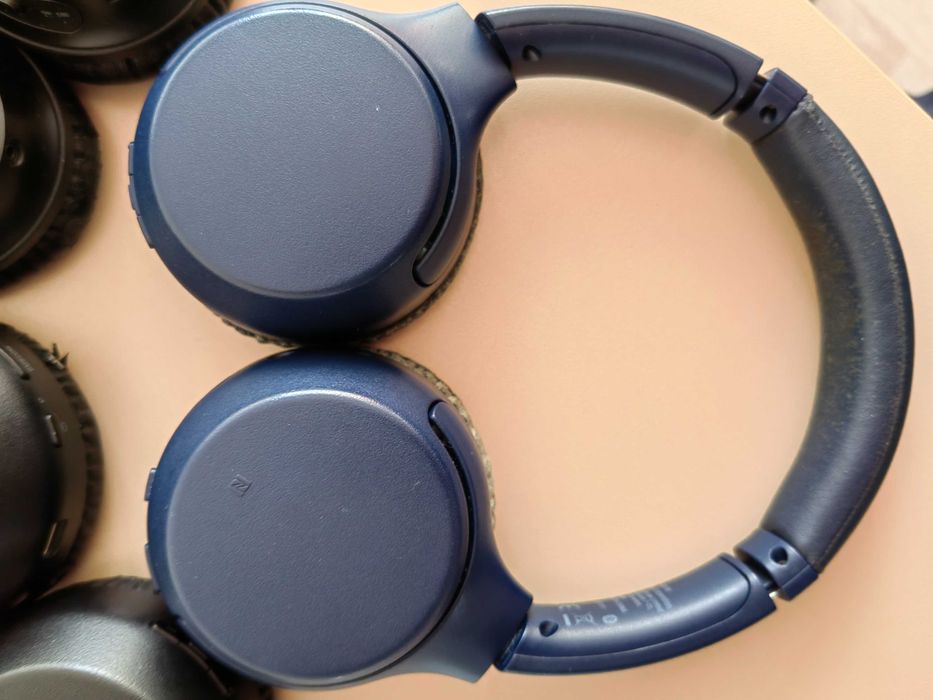 Casti Bluetooth de calitate Sony, Bose - pret separat in descriere