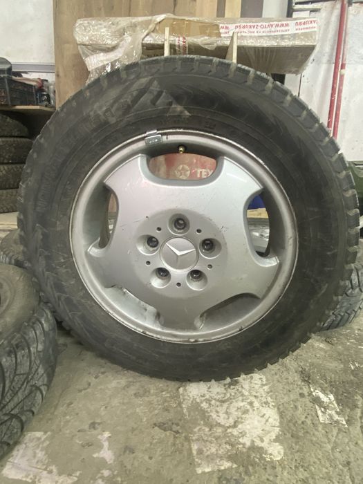 Продам. диски r16. 215/60 диски ровыне