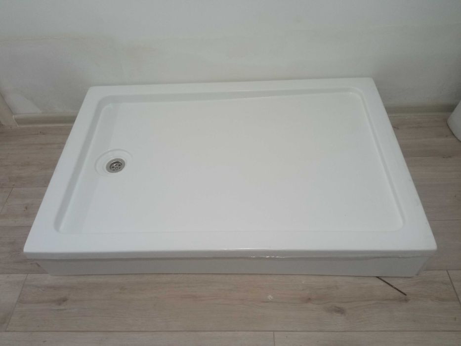 Душевые поддоны.