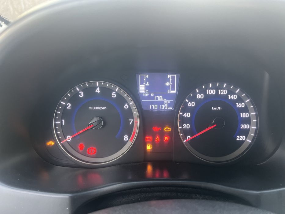 Продам Hyundai Accent