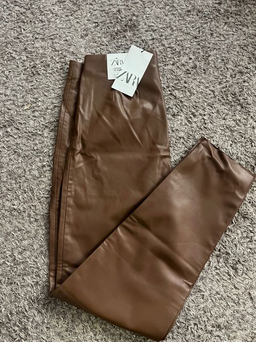 pantaloni imitatie de piele