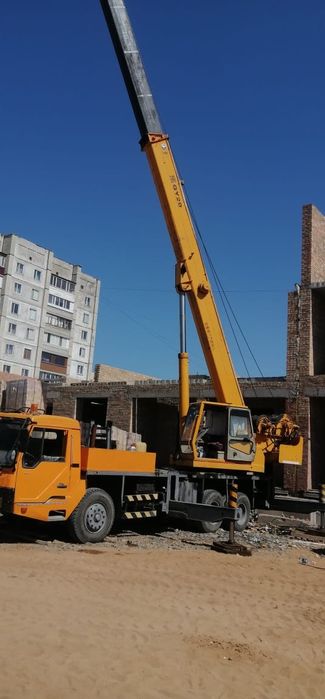 Автокран Китаец на ходу