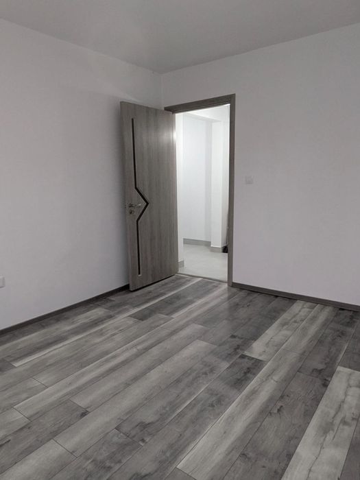 Apartament 2 camere decomandat.  Complet renovat