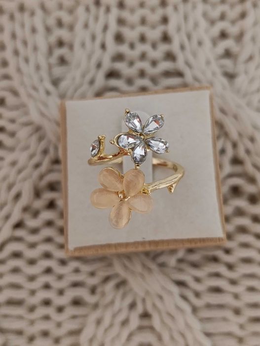 Бижута и аксесоари за всеки ден и за различни поводи на добра цена