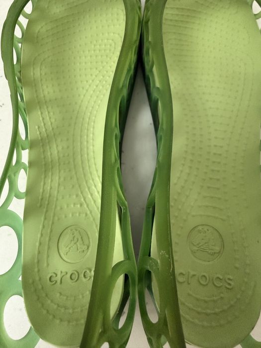 Очень элегантные женские кроксы