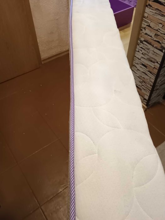 Продавам детско легло