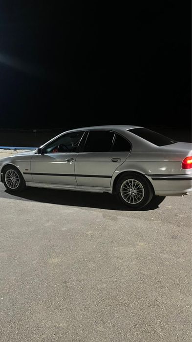 жағдайы жақсы көлік қасында келісеміз