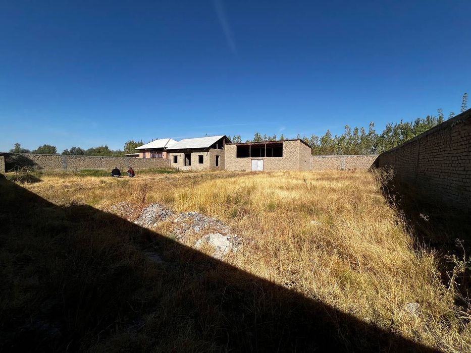 Янги курилган уй сотилади.