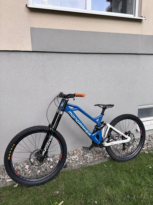 Bicicleta downhill Mondraker Summum Mtb