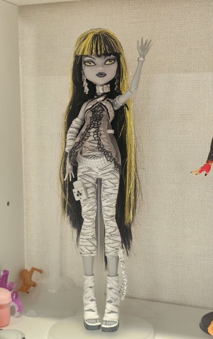 Монстер хай кукла