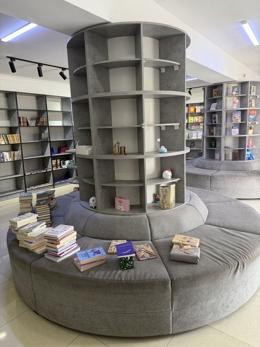 Срочно продаются полки для магазинов