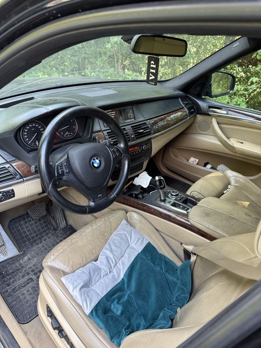 Vand BMW X5 4.0D