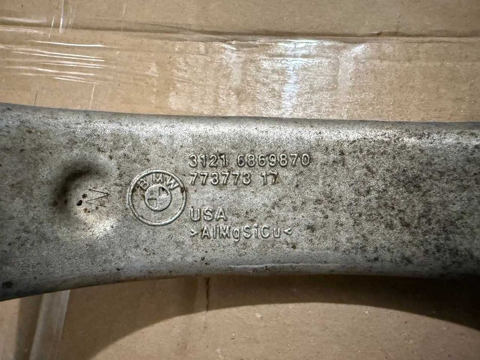 Шенкел преден дясна BMW X5 F15