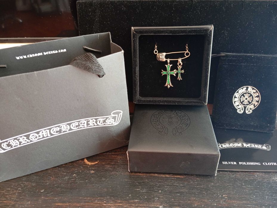 колие  Chrome Hearts с кръстове