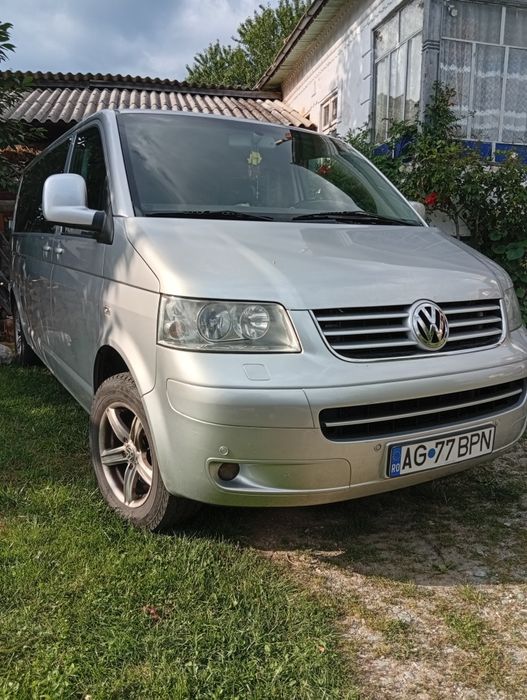 Vând Volkswagen T5
