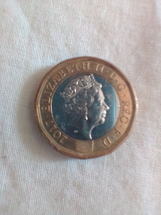 Елизавета 2   2017г one pound
