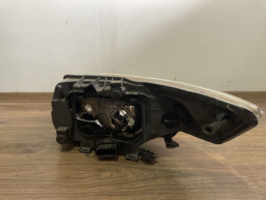 Десен фар за Ford Mondeo/ Форд Мондео  2009г