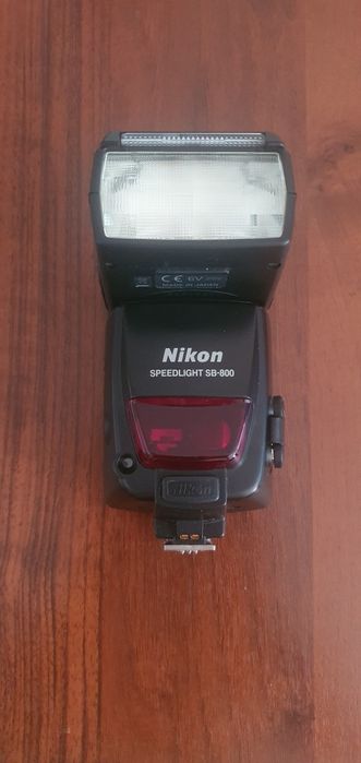 Профессиональная вспышка Nikon Speedlight SB-800