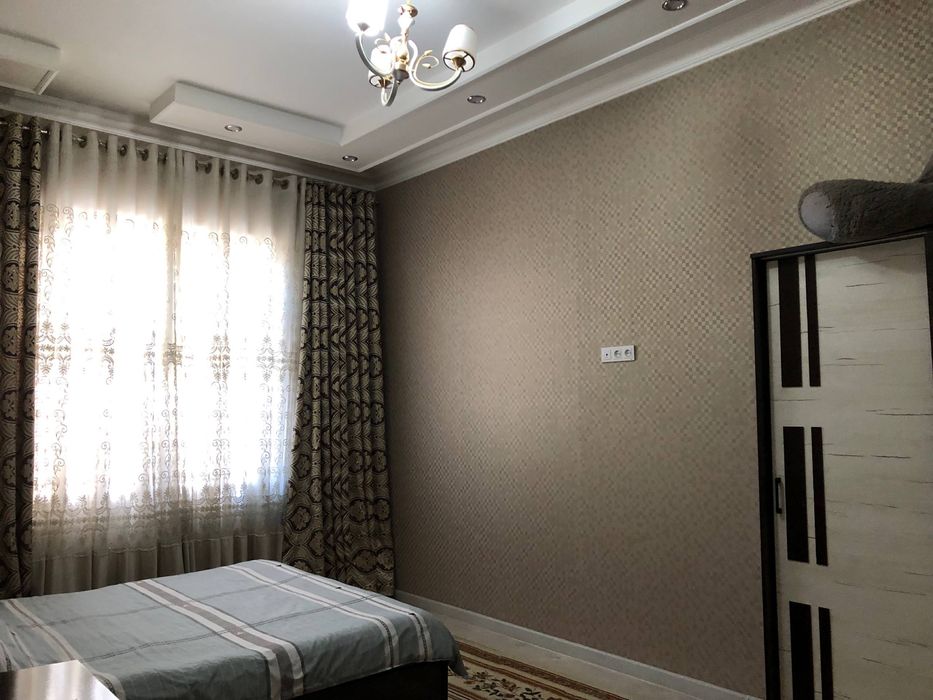 Sergeli honabod 2,5 sotk 5 xona 2 ta hol