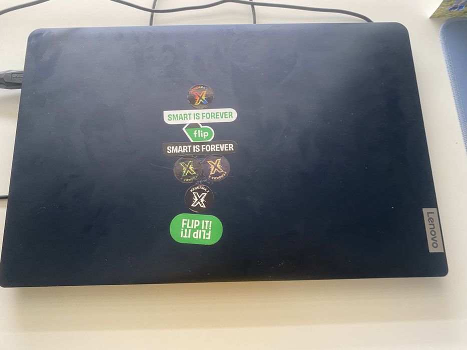 Vand leptop Lenovo Idea Pad 3