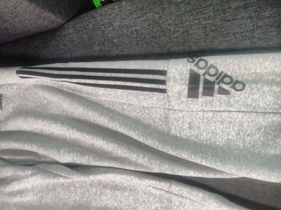 Нова Адидас солница - Adidas