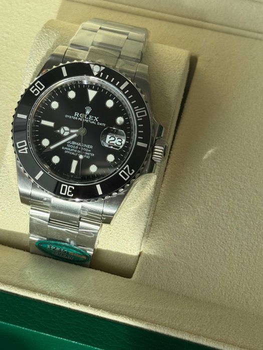 Rolex Submariner 41 mm – Mecanism Calibru 3235 DATE