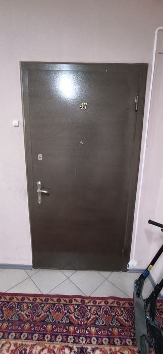 Продам железную дверь