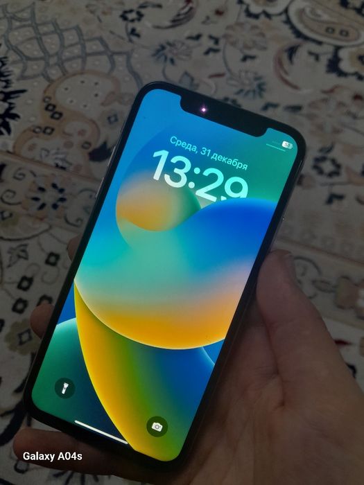 Продам айфон х срочно