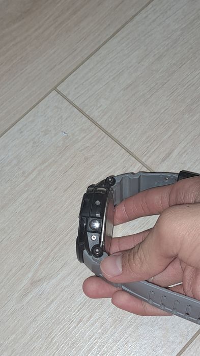 Часы: casio g-shock ga1000 (в хорошем состоянии)