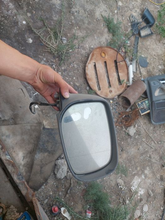 Продается фар лупарик рестайлинг и фар от камри