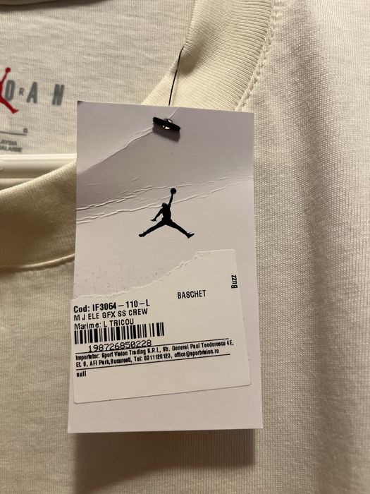 Tricou Jordan cu eticheta