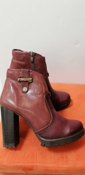 Дамски боти от естествена кожа