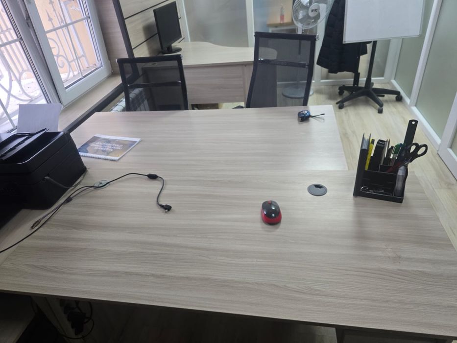 Офисная мебель 2 стола