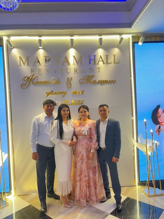 Продам платье белое